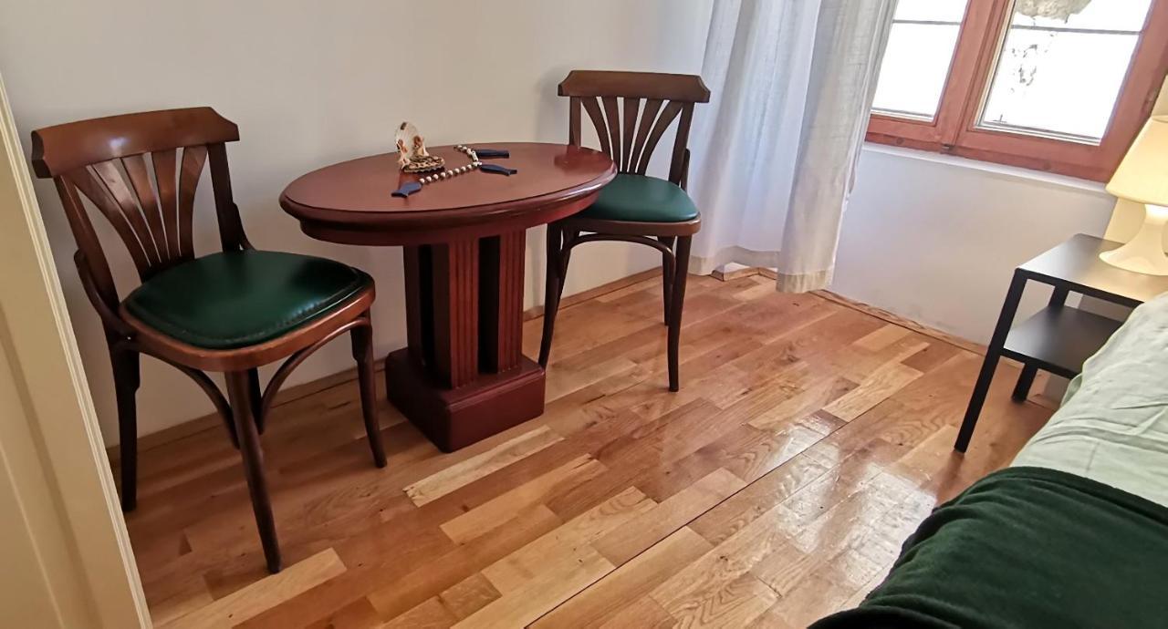 Studio Apartment L&G 罗维尼 外观 照片